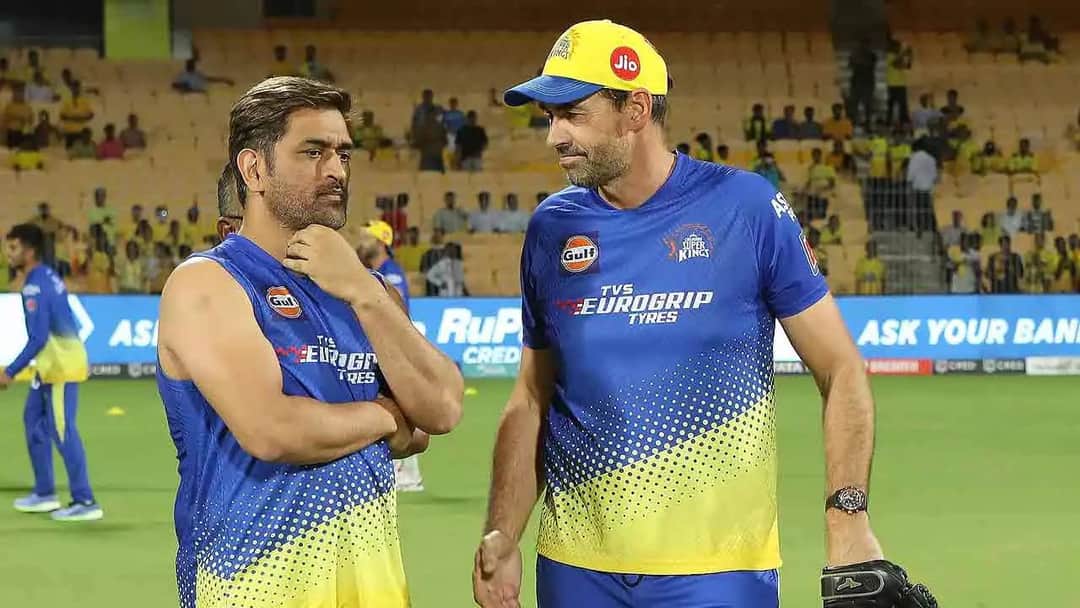 MS Dhoni and Stephen Fleming